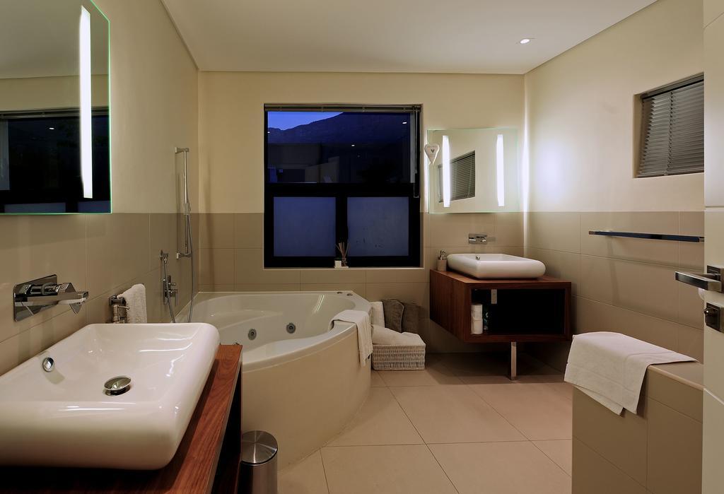 129 On Kloof Nek Apartments Cape Town Bagian luar foto